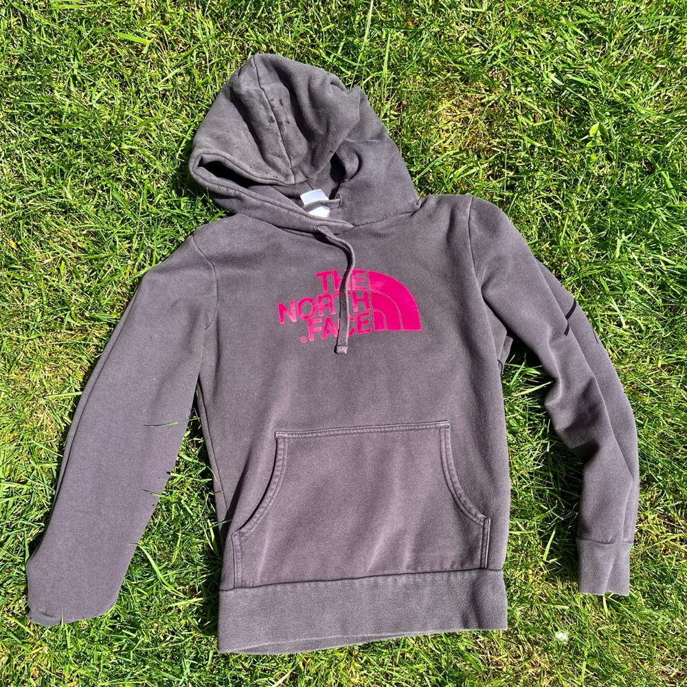 Women’s north face hoodie